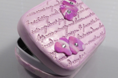 pink-tin-open